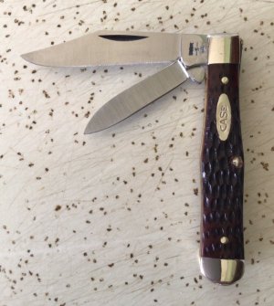 VINTAGE CASE XX 1982 62251/2 SMALL COKE BOTTLE POCKET KNIFE / BEAUTIFUL KNIFE 