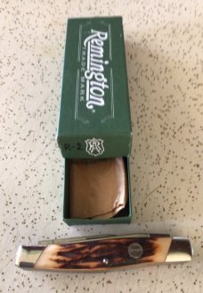 VINTAGE REMINGTON UMC USA R-2 WATERFOWL POCKET KNIFE w/CHOKE TOOL/ SWEET PIECE 