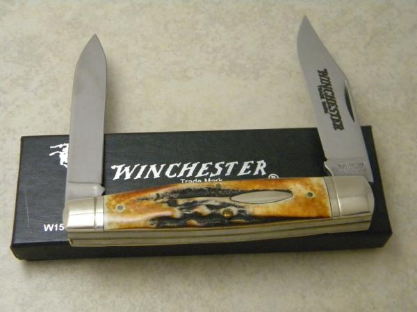 Winchester Trademark USA 1988 Stag 2913 1/2 Moose Knife in Box Winchester Trademark USA 1988 Stag 2913 1/2 Moose Knife in Box