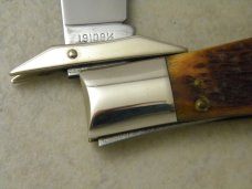Winchester USA 1994 Bone 19109 1/2 Rifle Series Swing Guard Coke Bottle Lockback Knife in Box Winchester USA 1994 Bone 19109 1/2 Rifle Series Swing Guard Coke Bottle Lockback Knife in Box