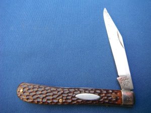 Vintage Sabre Japan 620 SLIMLINE TRAPPER  Folding Pocket Knife 4" Red Bone