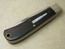 Remington Bullet Pearl Shield Horn R1128 Trapper Millennium Knife 2000 in Box Remington Bullet Pearl Shield Horn R1128 Trapper Millennium Knife 2000 in Box