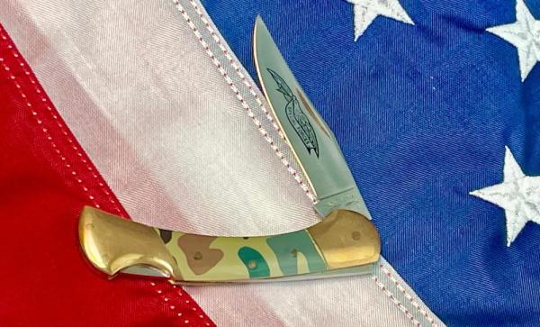 Vintage Parker Lock back Knife w/ Special Forces within a Flying Eagle Blade Etch -Nice one to carry