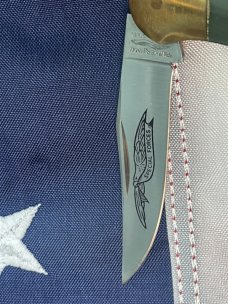 Vintage Parker Lock back Knife w/ Special Forces within a Flying Eagle Blade Etch -Nice one to carry