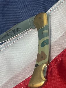 Vintage Parker Lock back Knife w/ Special Forces within a Flying Eagle Blade Etch -Nice one to carry