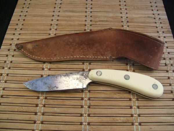 IMPERTAL 432 U.S.A. USED VINTAGE FRONTIER CARBON STEEL FIXED BLASE HUNTING & SKINNING KNIFE & SHEATH IMPERTAL 432 U.S.A. USED VINTAGE FRONTIER CARBON STEEL FIXED BLASE HUNTING & SKINNING KNIFE & SHEATH