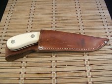 IMPERTAL 432 U.S.A. USED VINTAGE FRONTIER CARBON STEEL FIXED BLASE HUNTING & SKINNING KNIFE & SHEATH IMPERTAL 432 U.S.A. USED VINTAGE FRONTIER CARBON STEEL FIXED BLASE HUNTING & SKINNING KNIFE & SHEATH