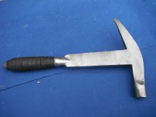 VINTAGE GENUINE BANGOR SLATE COMPANY  Slate Roofing Hammer  HAMMER and PRY TOOL. MADE IN USA!!!