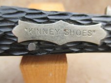 "Kinney Shoes" easy opener by Syracuse Knife Company "Kinney Shoes" easy opener by Syracuse Knife Company