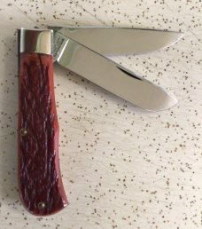 VINTAGE BONE WINCHESTER 1992 #291031/2 LARGE/JUMBO TRAPPER/“RIFLE SERIES”/ “SWEET 2 THE BONE” VINTAGE BONE WINCHESTER 1992 #291031/2 LARGE/JUMBO TRAPPER/“RIFLE SERIES”/ “SWEET 2 THE BONE”
