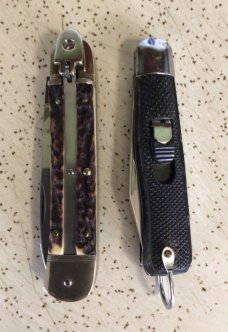 VINTAGE STAG HUBERTUS GERMANY LEVER LOCK SWITCHBLADE/PLUS a EXTRA PIECE VINTAGE STAG HUBERTUS GERMANY LEVER LOCK SWITCHBLADE/PLUS a EXTRA PIECE