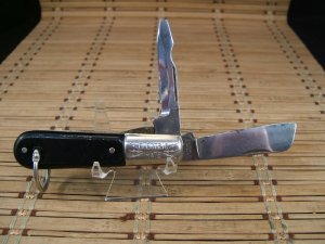 RIC-NOR BOSTON, U.S.A. ELECTRIC MATE LINER LOCK VINTAGE LINEMANS FOLDING POCKET KNIFE GOOD CONDITION
