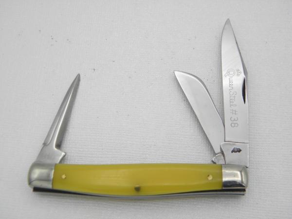 Queen Cutlery #38 Amber Handled Stockman with punch: 3 2/4” closed, 1950s, etched blade Queen Cutlery #38 Amber Handled Stockman with punch: 3 2/4” closed, 1950s, etched blade