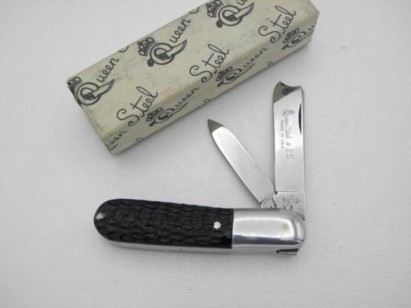 Queen Cutlery #25 Barlow black imitation jigged acrylic: 3 1/2” closed, 1993, Queen Cutlery #25 Barlow black imitation jigged acrylic: 3 1/2” closed, 1993,