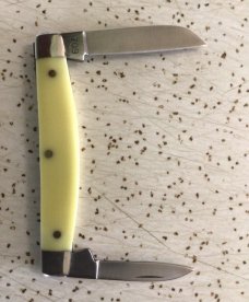 VINTAGE CAMILLUS USA #709 YELLO-JAKET POCKET KNIFE/NOS/ BEAUTIFUL. PIECE VINTAGE CAMILLUS USA #709 YELLO-JAKET POCKET KNIFE/NOS/ BEAUTIFUL. PIECE