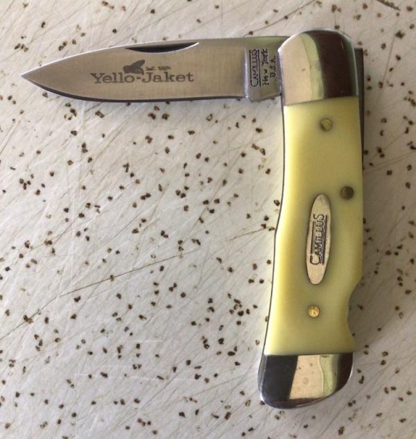 VINTAGE CAMILLUS USA #715 YELLO-JACKET LOCKBACK POCKET KNIFE/NOS/ “SWEET “ VINTAGE CAMILLUS USA #715 YELLO-JACKET LOCKBACK POCKET KNIFE/NOS/ “SWEET “
