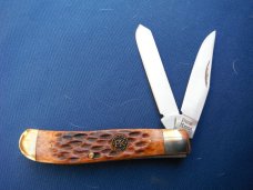 NOS/NIB Pine Knot mini trapper pocket knife Brown Jigged Bone #pk0007Br NOS/NIB Pine Knot mini trapper pocket knife Brown Jigged Bone #pk0007Br