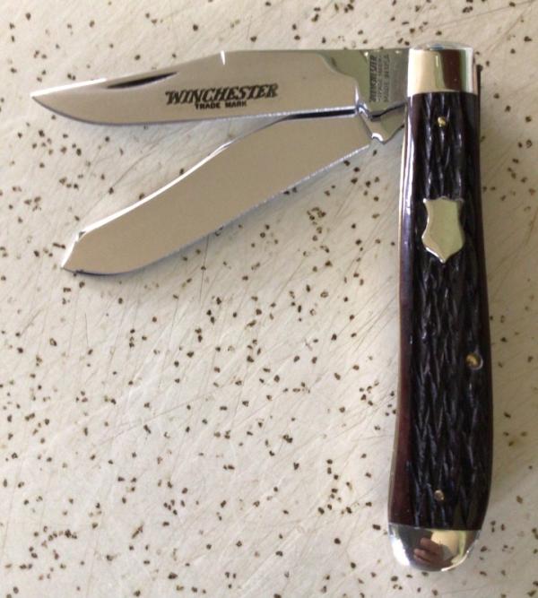 VINTAGE BONE WINCHESTER USA 1989 #29041/2 TRAPPER POCKET KNIFE/NOS/ and GORGEOUS 