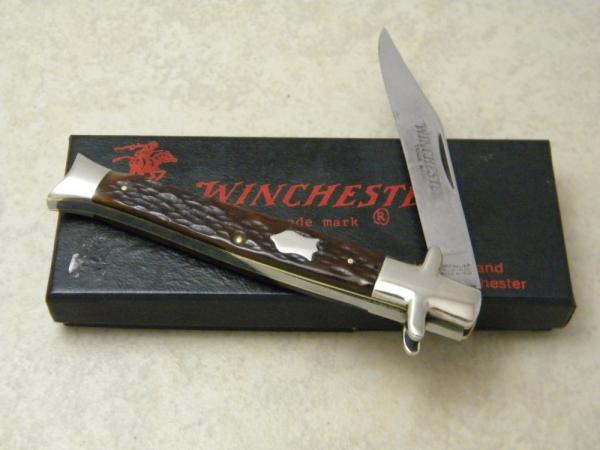 Winchester Trademark USA 1987 Bone 1901 Bowtie / Fishtail Knife - NIB Winchester Trademark USA 1987 Bone 1901 Bowtie / Fishtail Knife - NIB