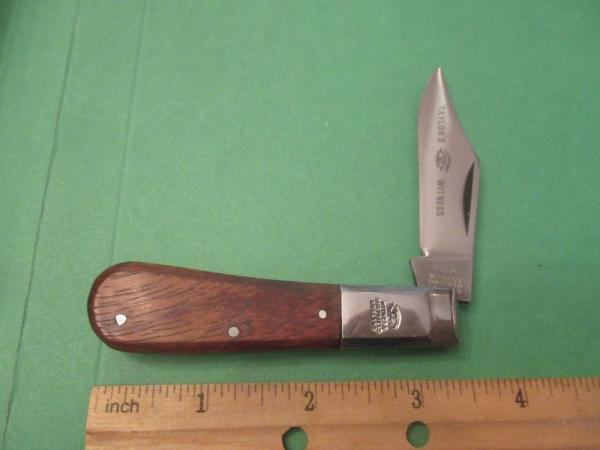 Taylor's  Eye Witness  Wood Handle Barlow 