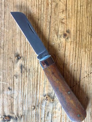 A Wright & Son "Farmer's Barlow with Rosewood Scales and Wharncliffe Blade