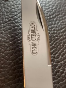 GEC Northfeild UN-X-LD 620220 Ripe Banana Camel Bone With Fluted Bolsters & Two Blades New In Tube GEC Northfeild UN-X-LD 620220 Ripe Banana Camel Bone With Fluted Bolsters & Two Blades New In Tube