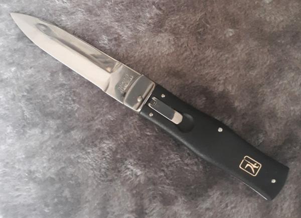 Mikov Predator lever action Black ABS NOS!