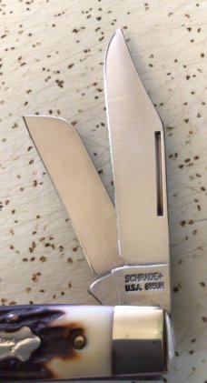 VINTAGE SCHRADE USA 885UH “UNCLE HENRY” STOCKMAN POCKET KNIFE/ and SWEET IT IS / “MINT” VINTAGE SCHRADE USA 885UH “UNCLE HENRY” STOCKMAN POCKET KNIFE/ and SWEET IT IS / “MINT”