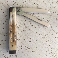 CASE XX USA STAG 2006 #5282 “BABY DOC” “RED LETTER SCROLL” DOCORS KNIFE/NOS/ “SWEETNESS” CASE XX USA STAG 2006 #5282 “BABY DOC” “RED LETTER SCROLL” DOCORS KNIFE/NOS/ “SWEETNESS”
