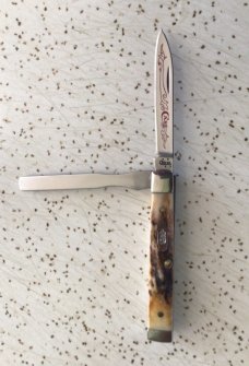 CASE XX USA STAG 2006 #5282 “BABY DOC” “RED LETTER SCROLL” DOCORS KNIFE/NOS/ “SWEETNESS” CASE XX USA STAG 2006 #5282 “BABY DOC” “RED LETTER SCROLL” DOCORS KNIFE/NOS/ “SWEETNESS”