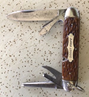 VINTAGE BONE CAMILLUS  “SWORD BRAND” CIRCA 1930’s-1940’s WWII ERA SCOUT KNIFE 