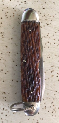 VINTAGE BONE CAMILLUS “SWORD BRAND” CIRCA 1930’s-1940’s WWII ERA SCOUT KNIFE VINTAGE BONE CAMILLUS “SWORD BRAND” CIRCA 1930’s-1940’s WWII ERA SCOUT KNIFE