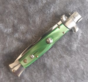 Vintage 80's Edge Co. Italy 9" Green acrylic MINT!