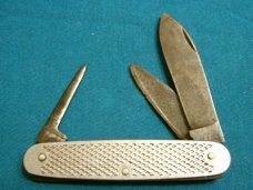 VINTAGE STAINLESS STEEL SCOUTS SCOUT CAMP CAMPING HUNTING SURVIVAL FOLDING POCKET KNIFE KNIVES OLD VINTAGE STAINLESS STEEL SCOUTS SCOUT CAMP CAMPING HUNTING SURVIVAL FOLDING POCKET KNIFE KNIVES OLD