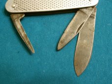 VINTAGE STAINLESS STEEL SCOUTS SCOUT CAMP CAMPING HUNTING SURVIVAL FOLDING POCKET KNIFE KNIVES OLD VINTAGE STAINLESS STEEL SCOUTS SCOUT CAMP CAMPING HUNTING SURVIVAL FOLDING POCKET KNIFE KNIVES OLD