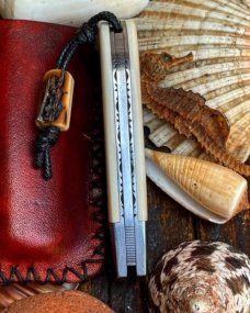 Vincenzo Balistreri Elephant Ivory Lanny slipjoint,4"...Steel Bolsters.Tailpin.Lanyard Bead.filework Vincenzo Balistreri Elephant Ivory Lanny slipjoint,4"...Steel Bolsters.Tailpin.Lanyard Bead.filework