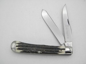 Queen Cutlery #19 GLAZED Trapper Winterbottom bone: 4 1/8” closed, circa 1959, Q STEEL tang stamp