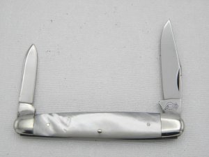 Queen Cutlery #4 Sleeveboard Pen Mother of Pearl:  3 3/8” closed, circa 1954,