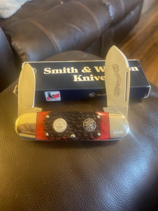 1997 Smith & Wesson USA Stewart Taylor Designed Red Bone Handle NKCA Sunfish/Toe Club Knife #1006