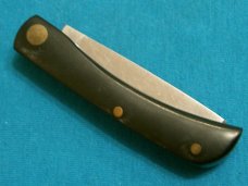 VINTAGE 70 QUEEN COUNTRY COUSIN SODBUSTER HUNTING SKINNING FOLDING POCKET JACK SURVIVAL KNIFE KNIVES VINTAGE 70 QUEEN COUNTRY COUSIN SODBUSTER HUNTING SKINNING FOLDING POCKET JACK SURVIVAL KNIFE KNIVES