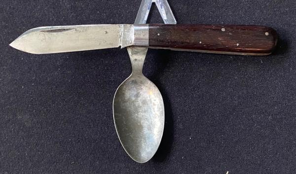 Ulster Knife Co Red Cross knife Ulster Knife Co Red Cross knife