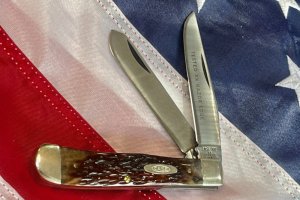 1984 Case xx Trapper w/ Tested XX Razor Edge Blade Etch -Great Pick Bone Handles -NOS