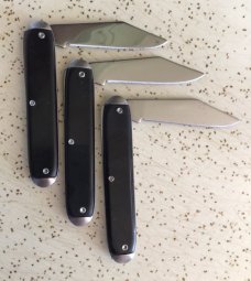 VINTAGE REMINGTON UMC USA “ NOSTALGIC ART COLLECTION “ JACK KNIVES/ VERY SWEET PIECES VINTAGE REMINGTON UMC USA “ NOSTALGIC ART COLLECTION “ JACK KNIVES/ VERY SWEET PIECES