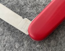 Victorinox OFFICIER SWISS Army knife. Explorer 