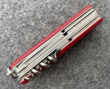 Victorinox OFFICIER SWISS Army knife. Explorer 