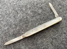 J. A. HENCKLES Gentleman's Pen Knife J. A. HENCKLES Gentleman's Pen Knife