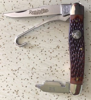 VINTAGE REMINGTON UMC USA R-1 UPLAND KNIFE w BIRD HOOK and CHOKE TOOL/ SWEET KNIFE 