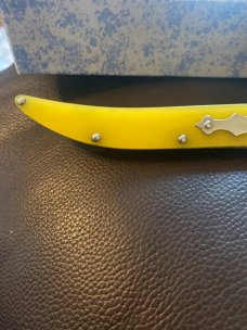 W R Case & Sons Bradford PA 19USA92 Tested XX 10095 Yellow Handle Barn Door Hinge Knife in Box W R Case & Sons Bradford PA 19USA92 Tested XX 10095 Yellow Handle Barn Door Hinge Knife in Box
