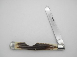 Queen Cutlery #62 large easy open Winterbottom bone:  5 3/8” closed