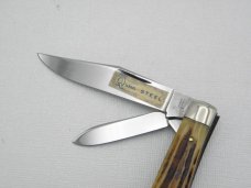 Queen Cutlery #51 Small Trapper Winterbottom bone: 3 1/2” closed, circa 1955 Queen Cutlery #51 Small Trapper Winterbottom bone: 3 1/2” closed, circa 1955